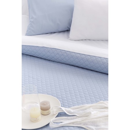 Colcha boutí Fina con diseño de Rombos, para Primavera, Verano, otoño e Invierno. 100% Microfibra Extra Suave.